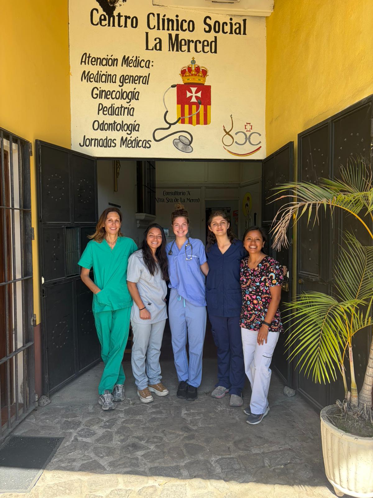 Sheyla with fellow medical volunteers at Centro Clínico Social La Merced in Guatemala